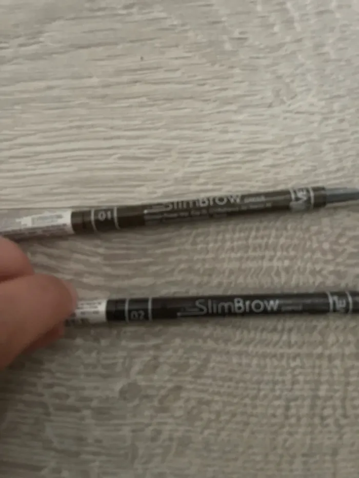 Crayon à sourcil - photo numéro 3