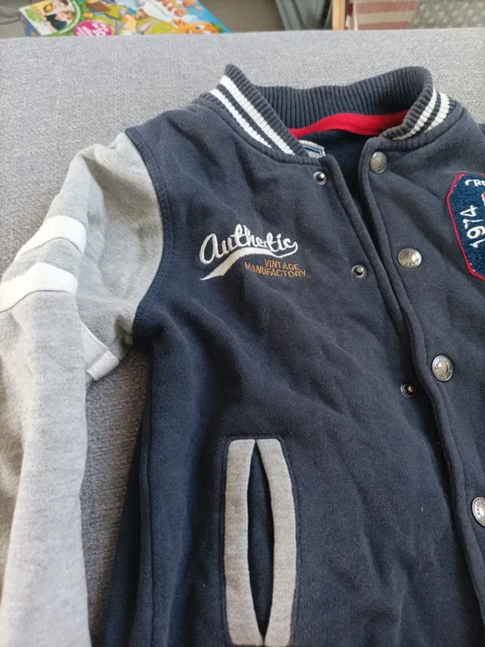 Blouson taille 4 ans - photo numéro 2