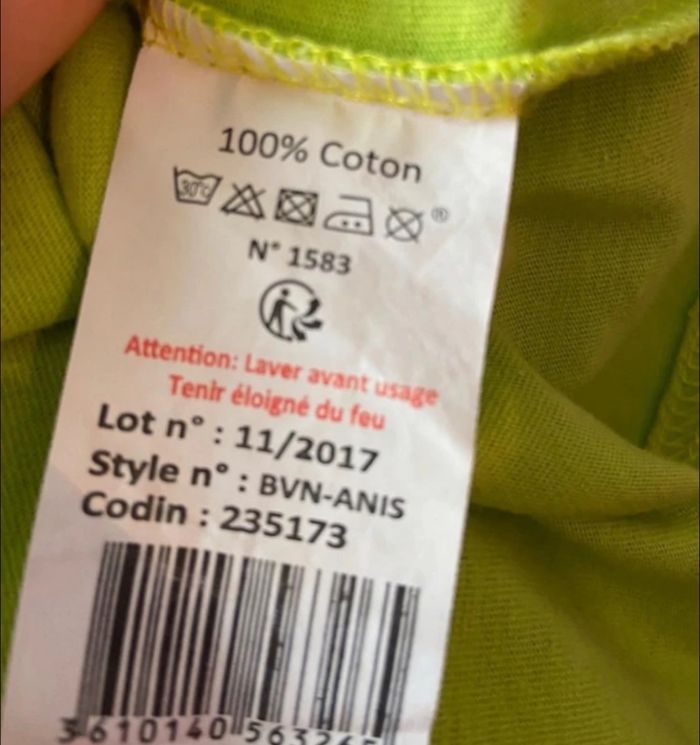 Tee-shirt vert - photo numéro 5