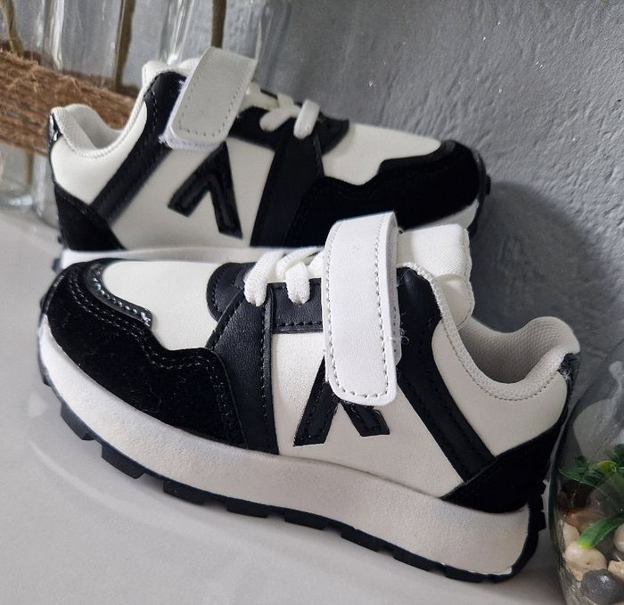 Basket mixte noire et blanche - photo numéro 2