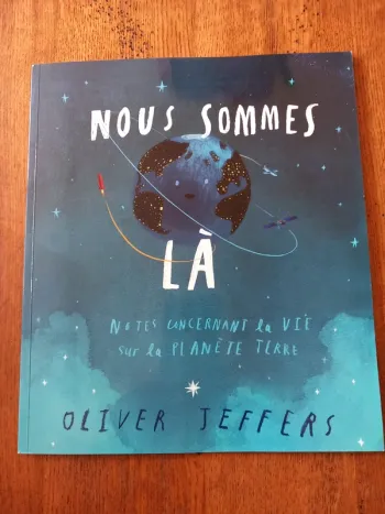Nous sommes là.
