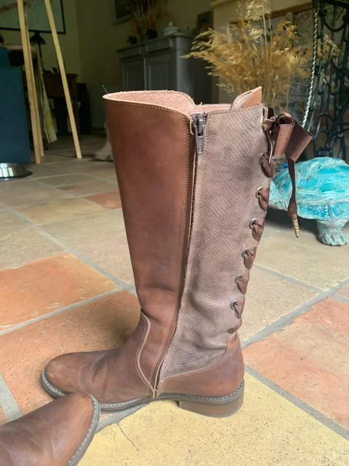 Bottes en cuir - photo numéro 3