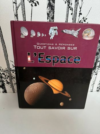 livre tout savoir sur l’espace