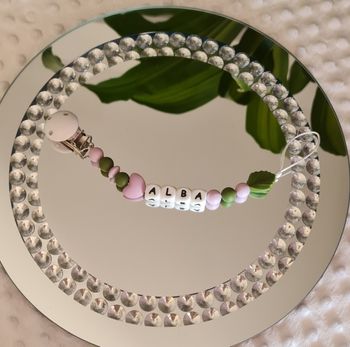 Attache tetine personnalisée