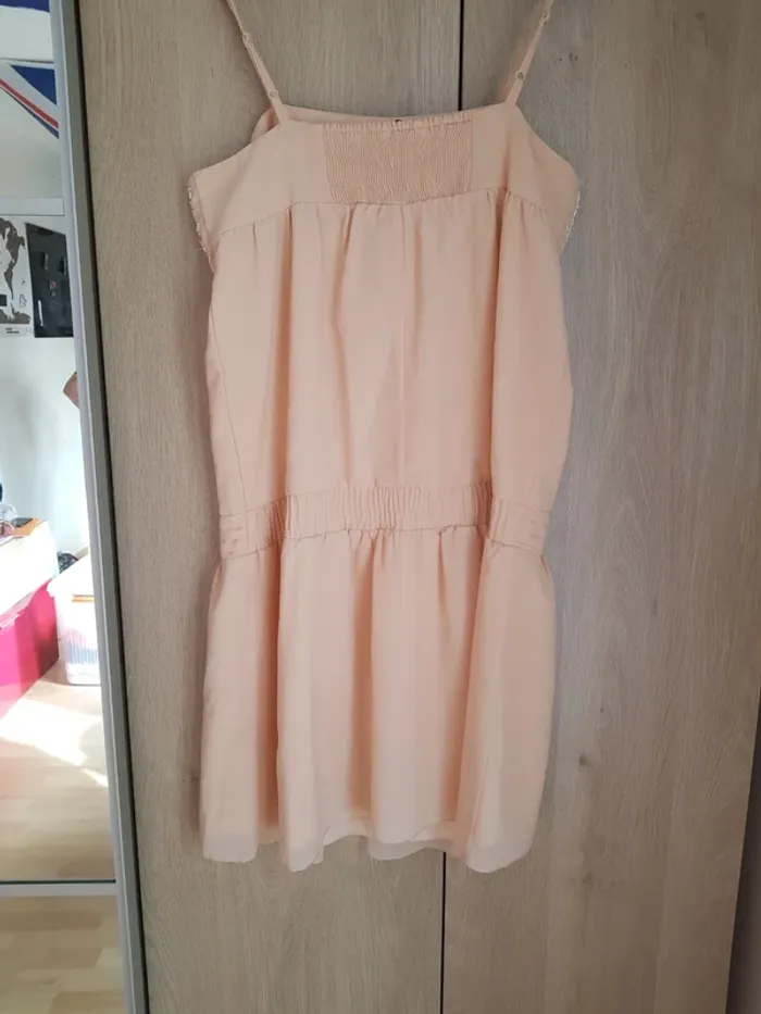 Robe à petite bretelle - photo numéro 2