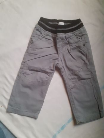 Pantalon gris ceinture rayé noire