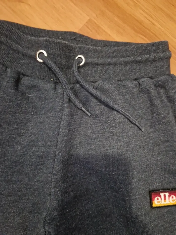 Jogging ellesse - photo numéro 4
