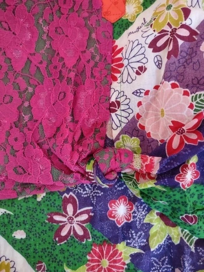 Chemise coloré et fleuri avec dentelle Desigual - photo numéro 2