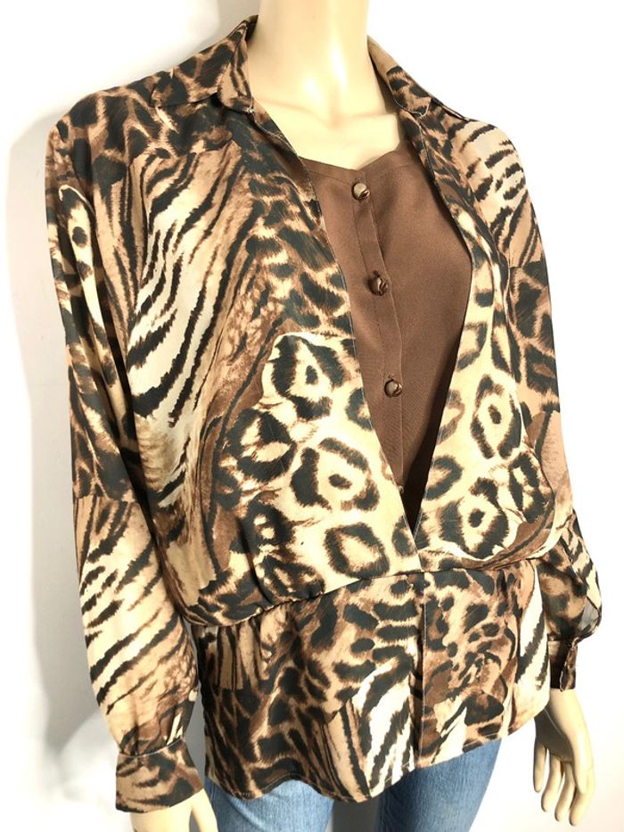 Très jolie blouse léopard vintage taille 42/44 estimée voir mesures - photo numéro 3