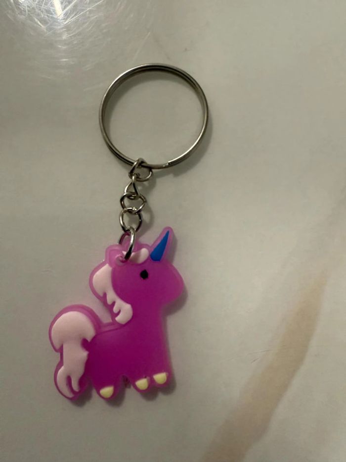 Porte clé neuf licorne