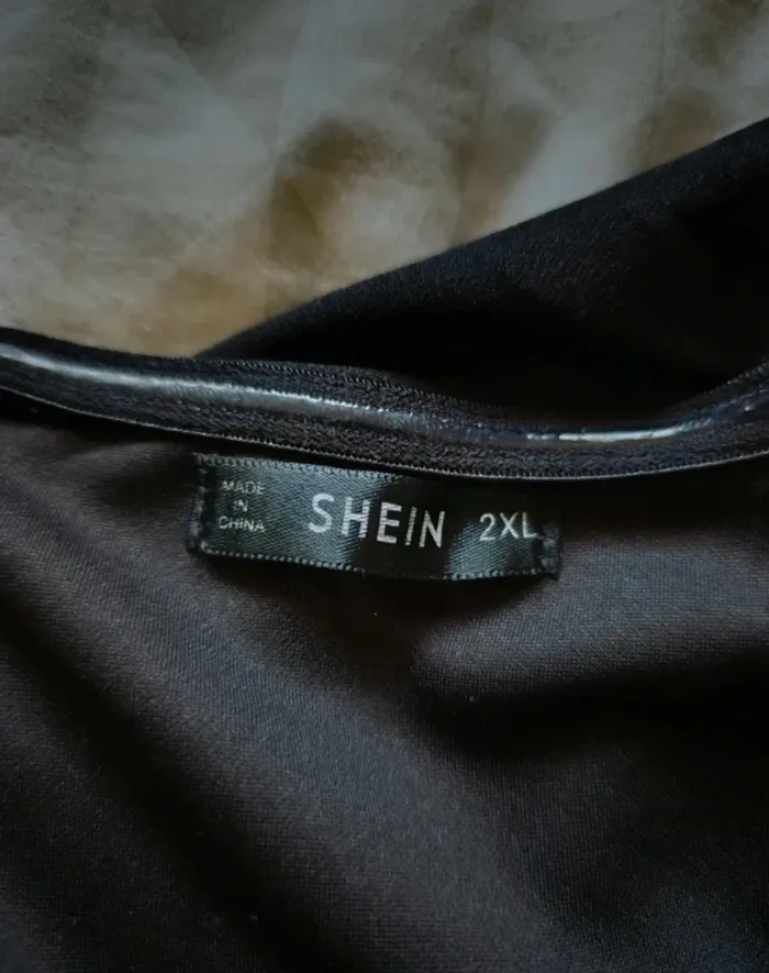 Robe élégante fleurie 48 - photo numéro 5