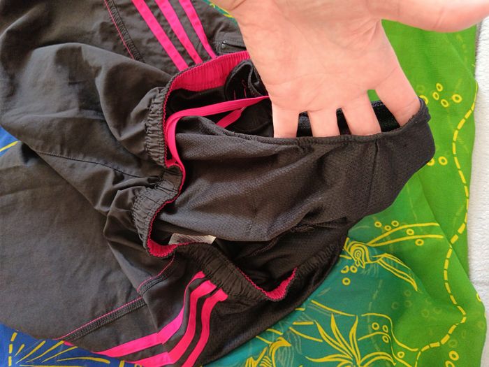 Short adidas rose et noir 36 - photo numéro 7