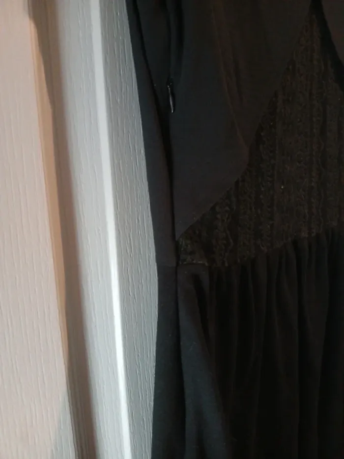 Petite robe noire - photo numéro 7