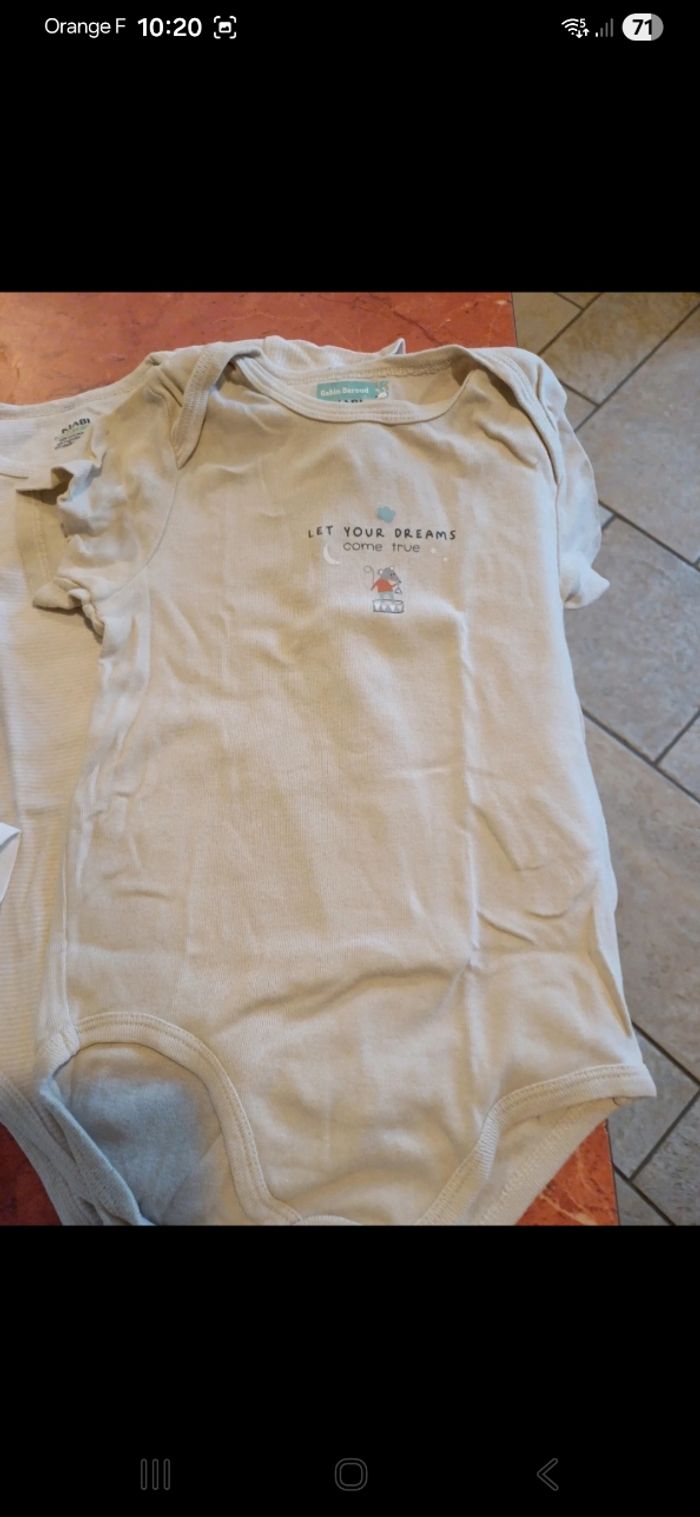 Lot de 5 bodies taille 36 mois - photo numéro 4