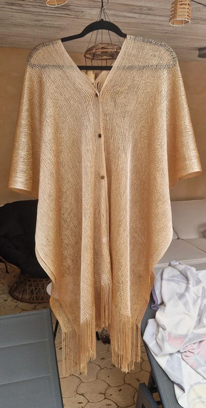 Poncho cape fine maille dorée neuf - photo numéro 12