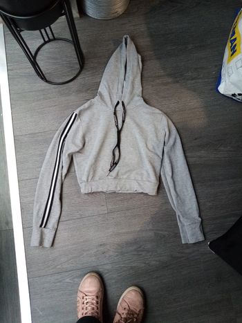 Mini sweat à capuche 10a