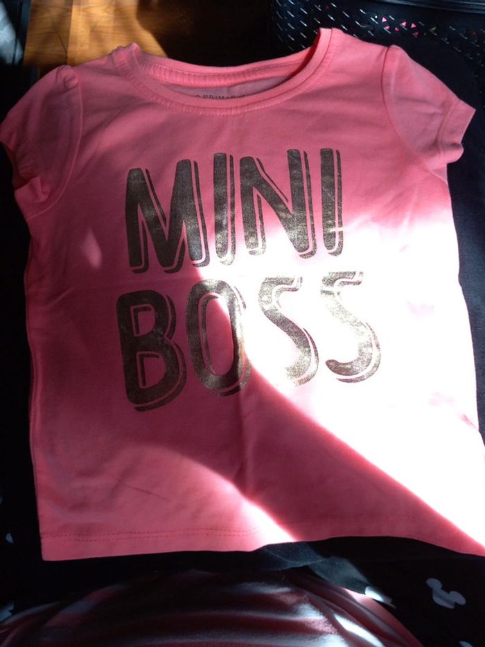 T-shirt taille 12/18mois 86cm primark - photo numéro 1