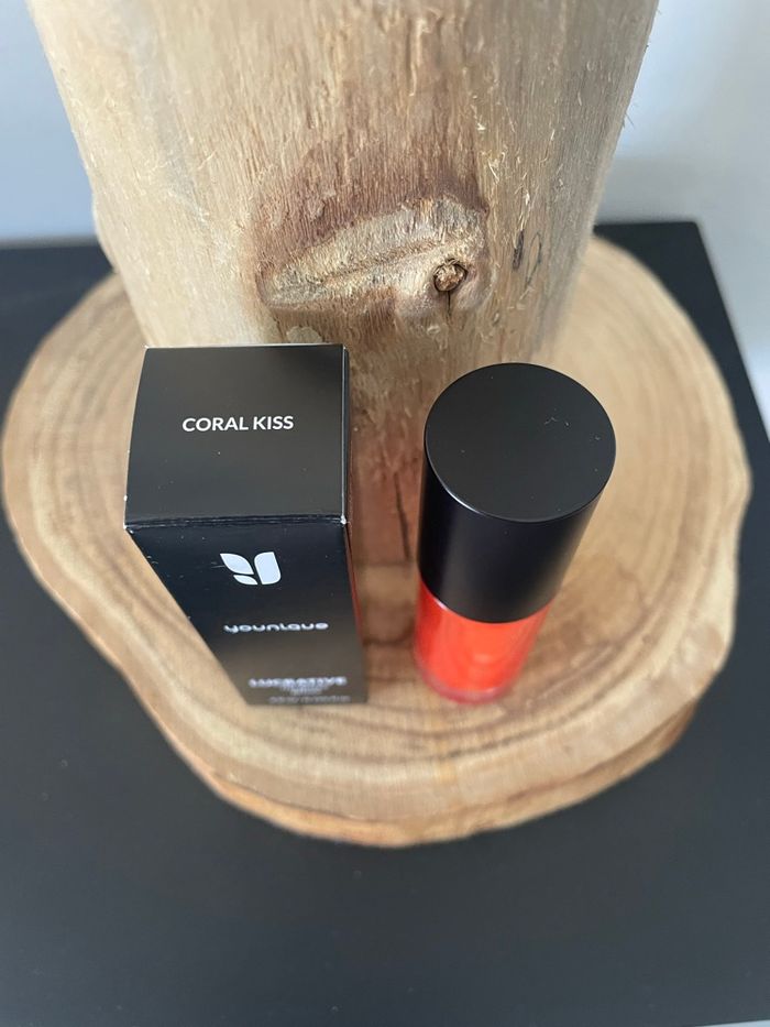Gloss Coral Kiss Younique - photo numéro 2