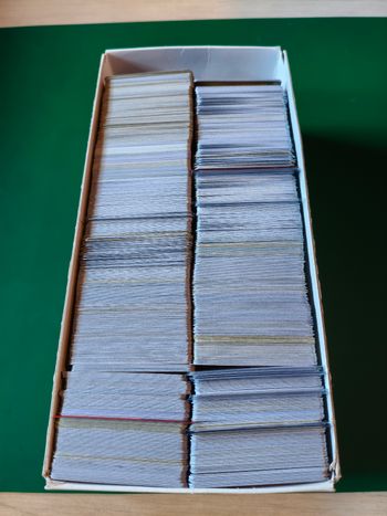 Lot de 100 cartes Pokémon VF en très bon état