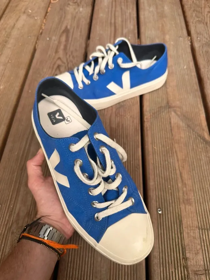 Veja Bleu , homme taille 43 - photo numéro 3