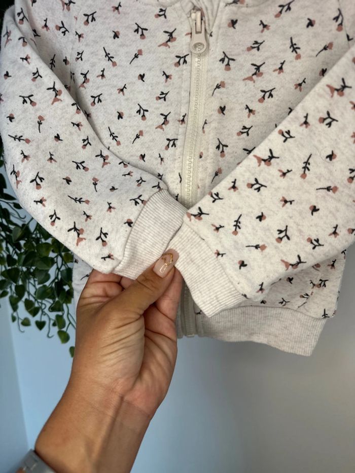 Veste sweat Liberty 18mois - photo numéro 3