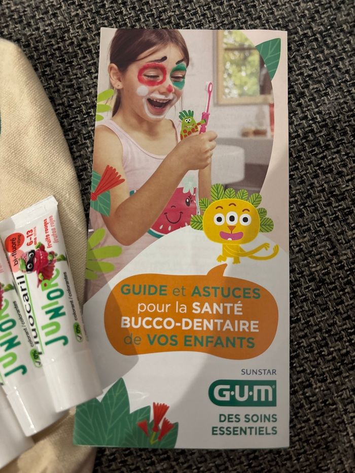 Trousse enfant 6ans et + brosse à dent dentifrice - photo numéro 4