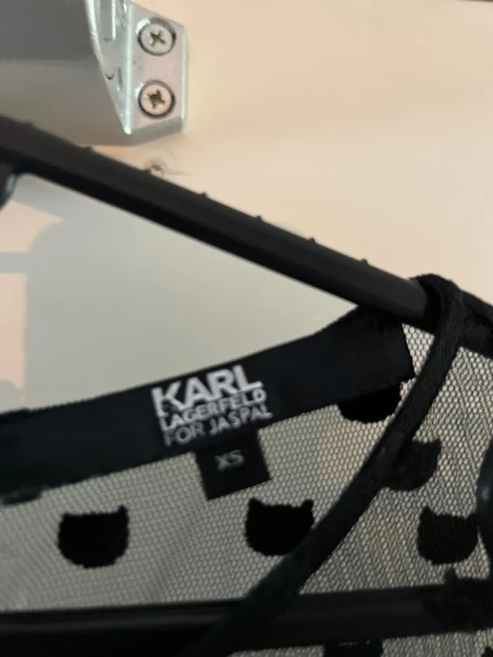 Tu ne noir et voilé Karl Lagerfeld taille xs - photo numéro 4