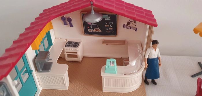 Schleich 42592 Café des cavaliers - photo numéro 2
