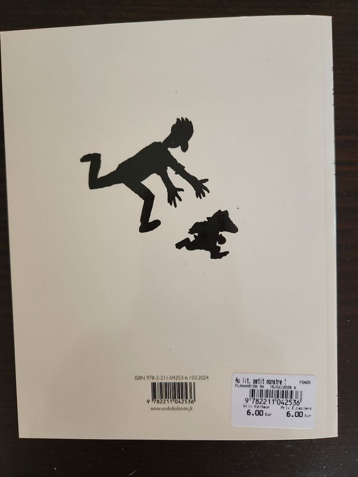 Livre au lit petit monstre - photo numéro 2