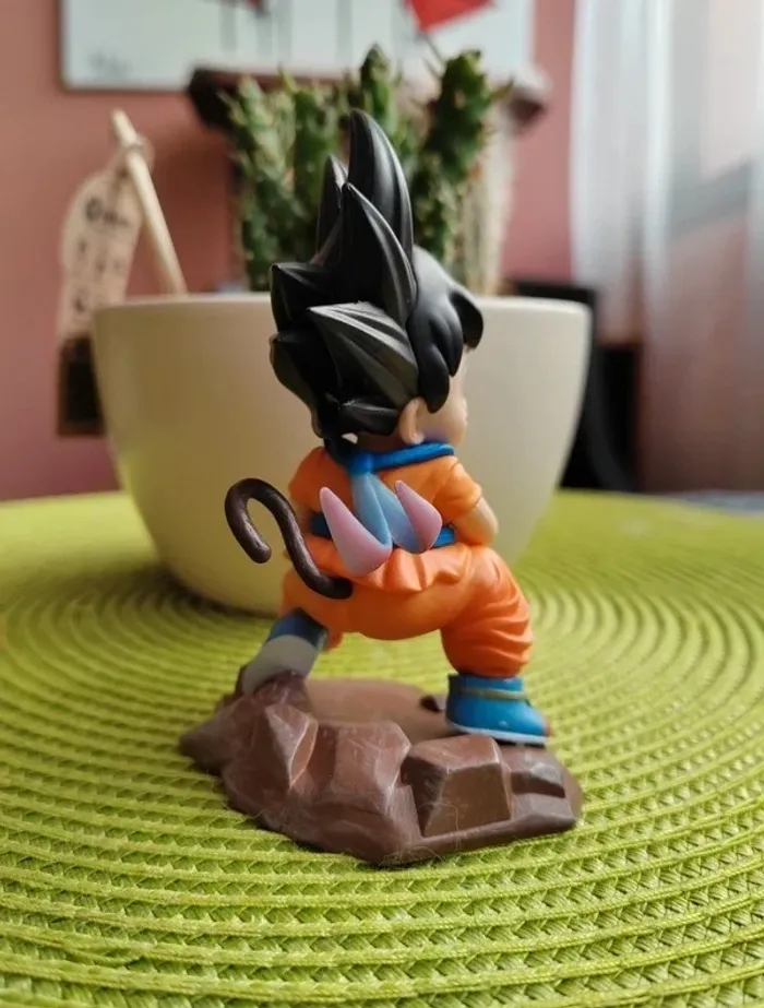 Figurine Dragon ball - Goku enfant avec plume - Neuve - photo numéro 4