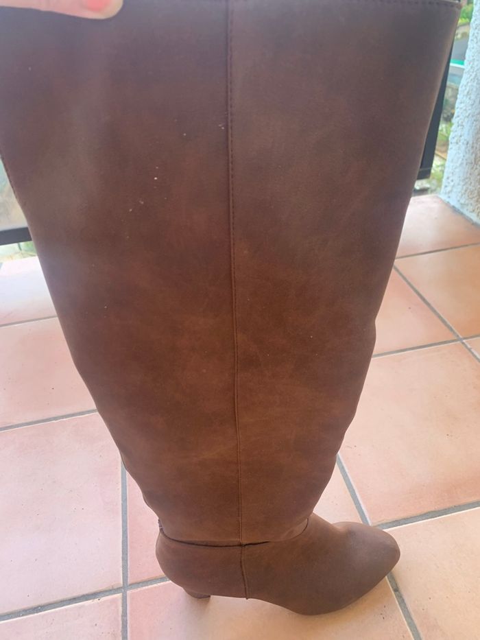 Vends magnifique, paire de bottes neuf - photo numéro 2