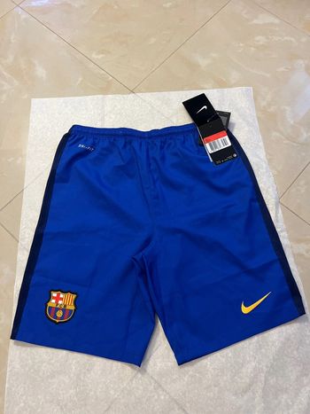 Short de foot Nike, équipe FC Barcelone taille 12/13 ans authentique neuf