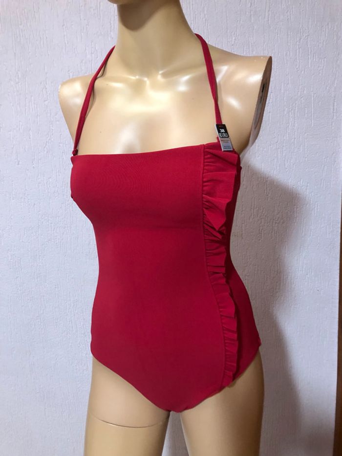Maillot rouge une pièce - ne u f