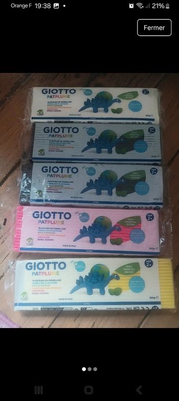 Pâte à modeler giotto