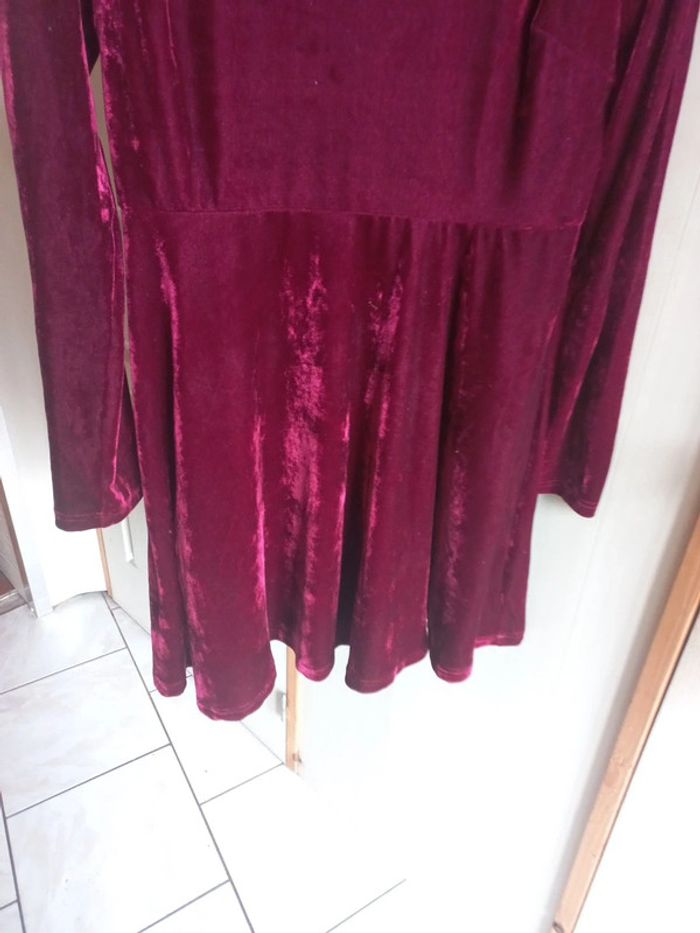 robe bordeaux - photo numéro 3