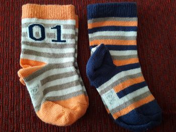 2 paires de chaussette garçon 15-17 neuves
