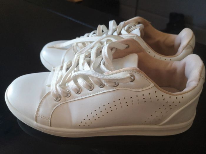 Baskets Bershka 39 - photo numéro 4