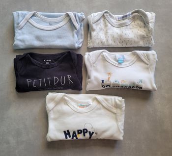 Lot de bodys ML 6 mois