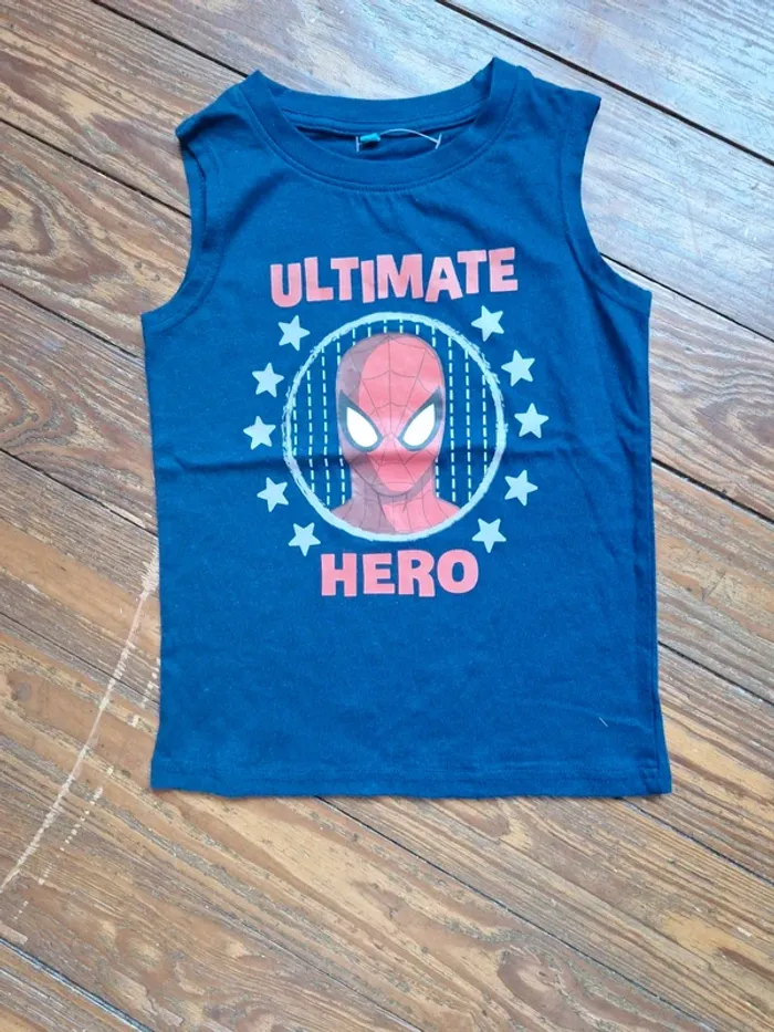 Tee shirr spidermann