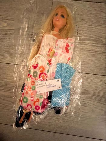 Barbie avec habits