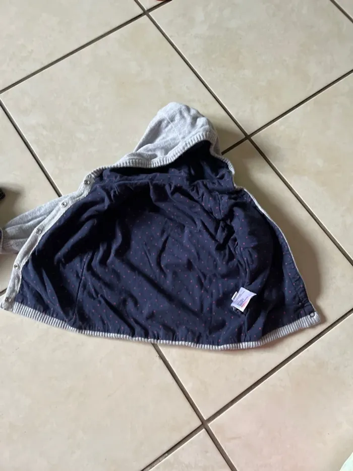 Gilet étoile 3 mois - photo numéro 3