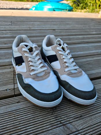 Baskets blanches et vertes lee cooper