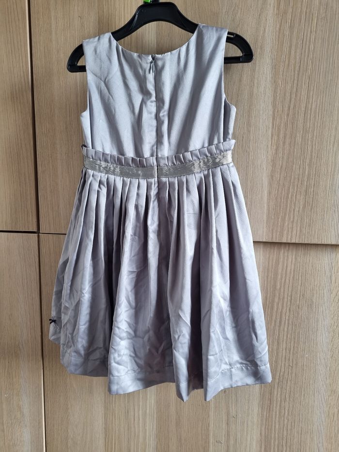 Robe fille 3 ans - photo numéro 4