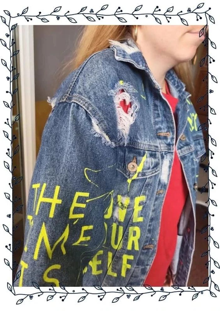 Veste en jean avec motif - photo numéro 2