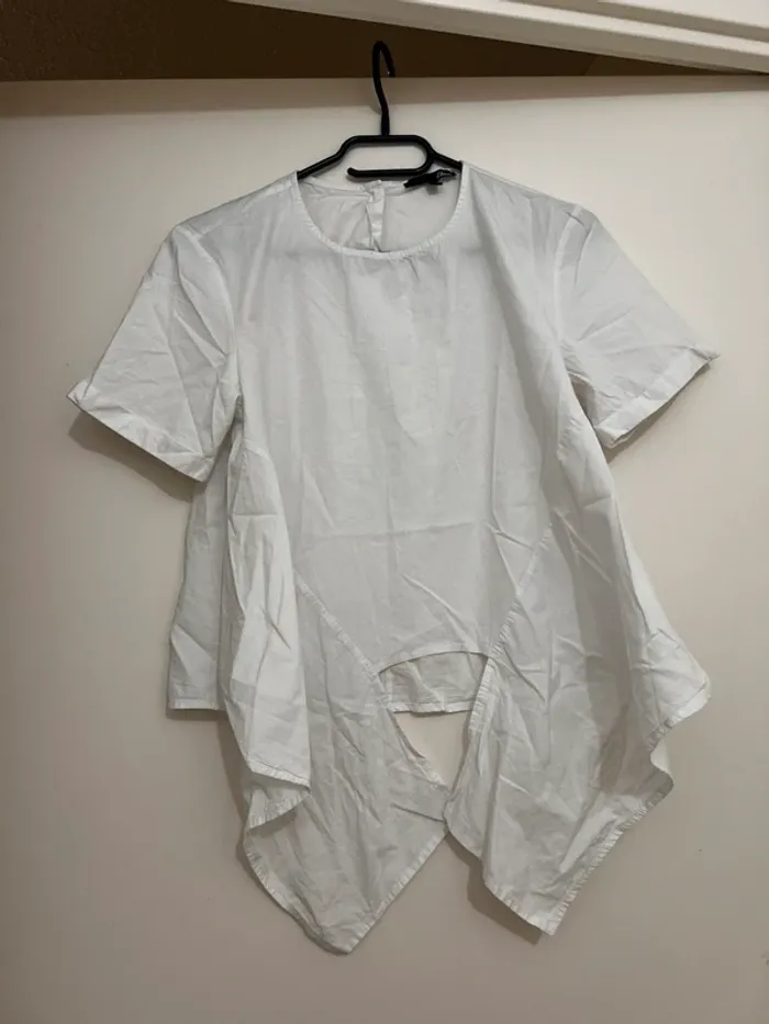 Blouse blanche avec noeud - photo numéro 3