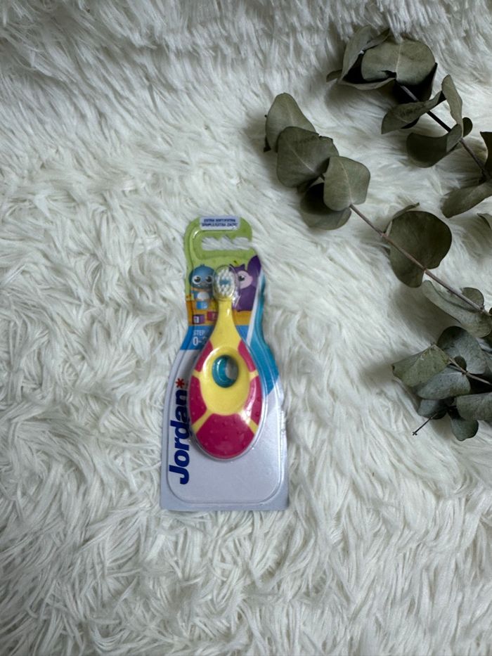 Brosse à dent Jordan - photo numéro 2