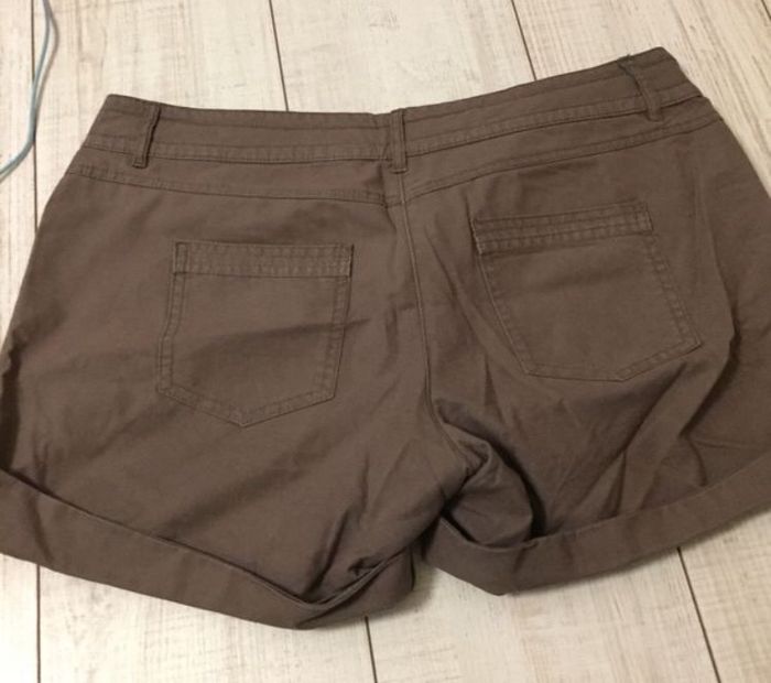 Short marron camaïeu - photo numéro 2
