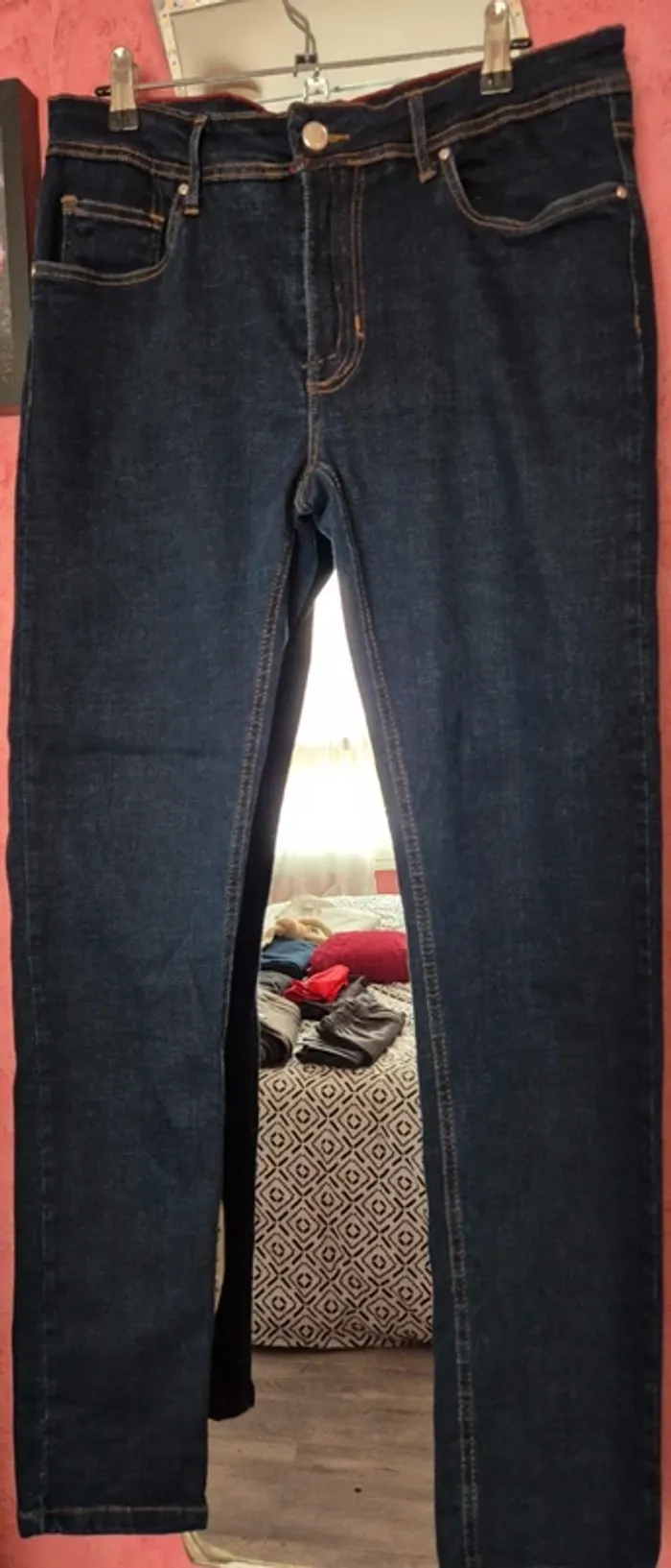 Jean Status