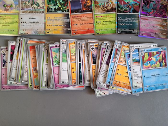 Lot de 102 cartes pokémon ev5 forces temporelles FR - photo numéro 4