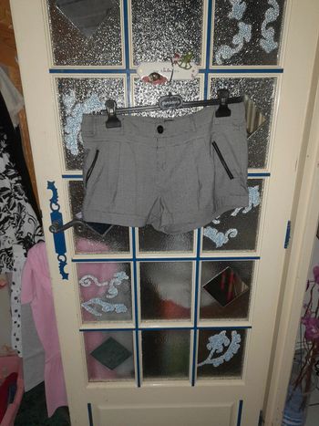 Jolie short walk and  talk